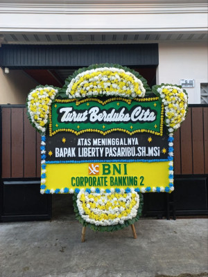 Papan Bunga Duka di Sidoagung