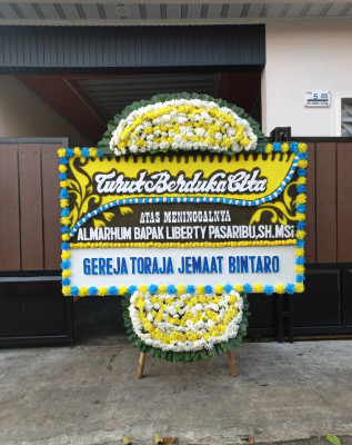 Papan Bunga Duka di Sidoagung