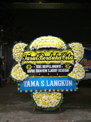 Papan Bunga Duka di Sidoagung